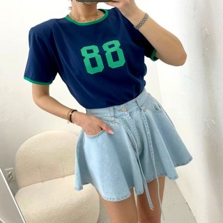 深蓝色