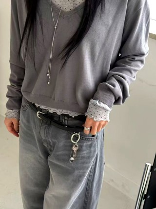 灰色