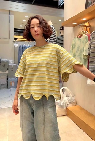 黄色