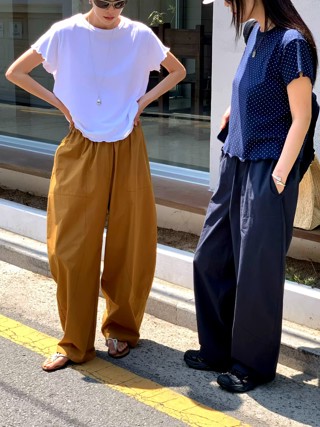 黄色