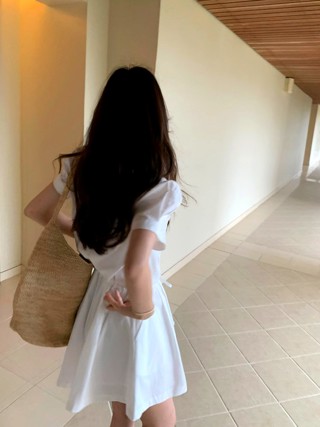 白色