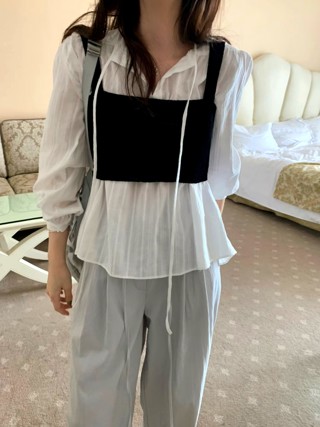 白色