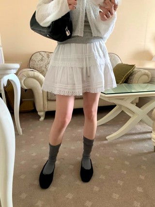 白色