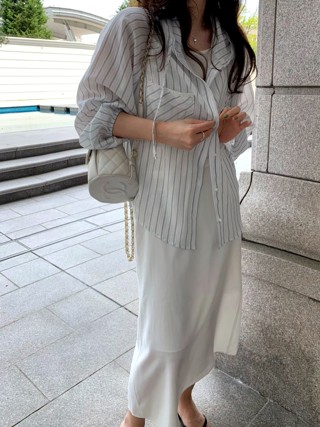 白色