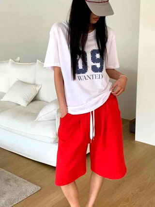 红色
