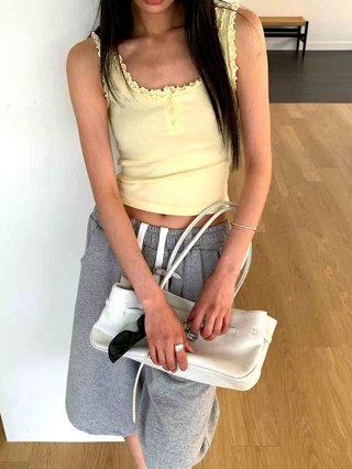 黄色
