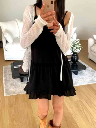 黑色