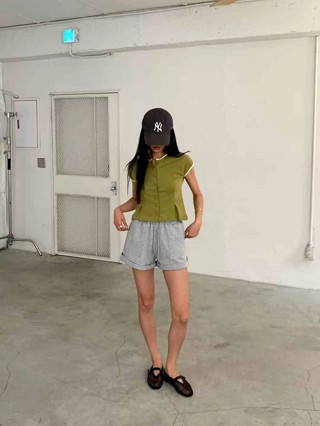 绿色