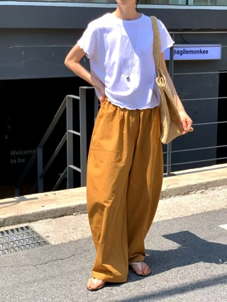 黄色