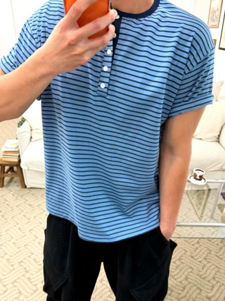 蓝色