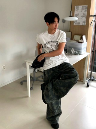 白色