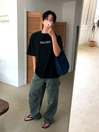 蓝色