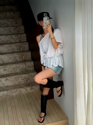白色