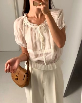 白色