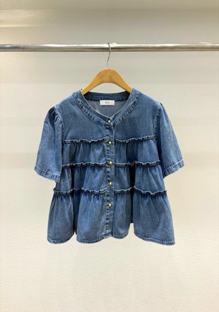 蓝色