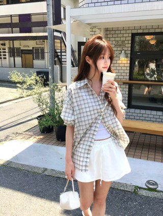 米色