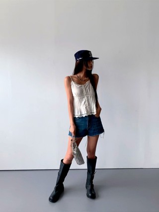 白色