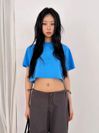 蓝色