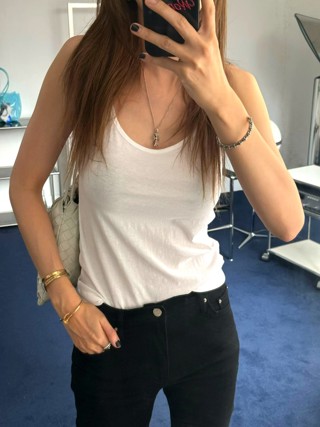 白色