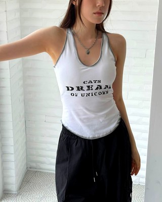 白色