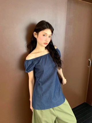 蓝色
