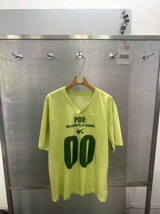 黄色