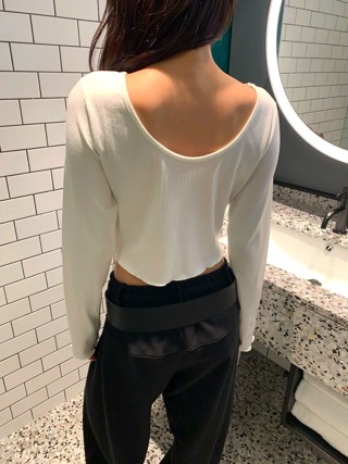 白色