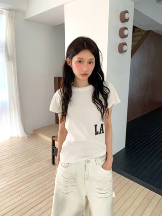 白色