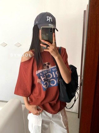 红色