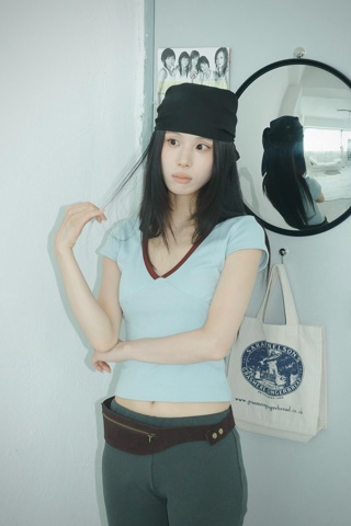 蓝色