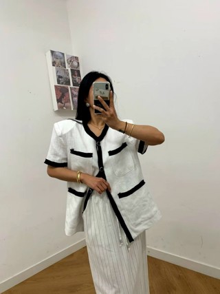 白色
