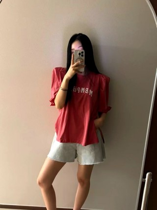 红色