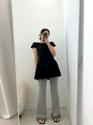 灰色
