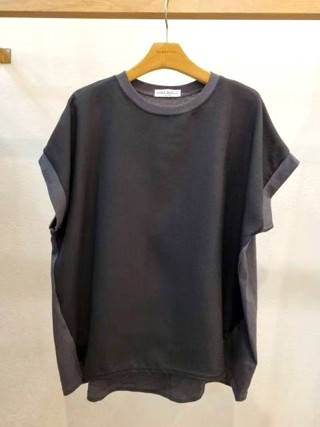 灰色
