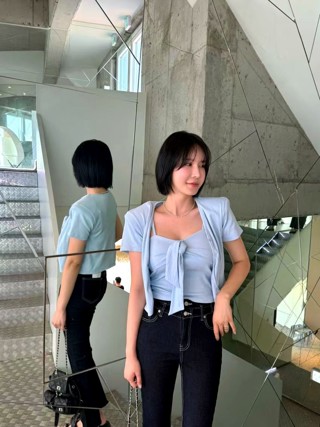 蓝色