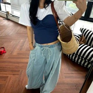 白色