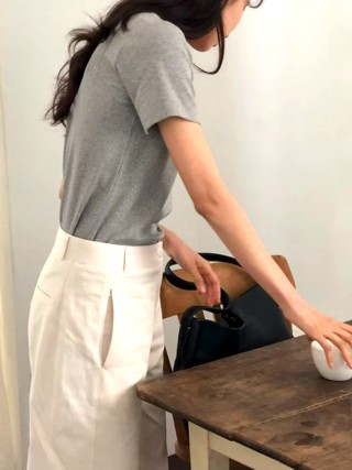 白色
