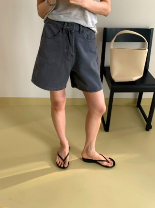 深灰