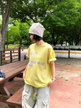 黄色
