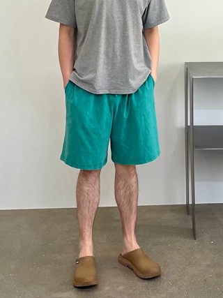 绿色
