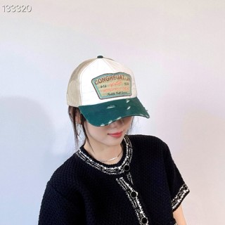 卡其色