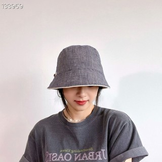 红色