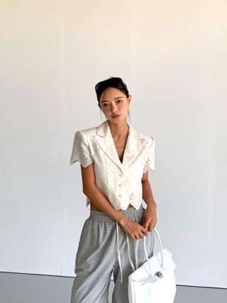 白色