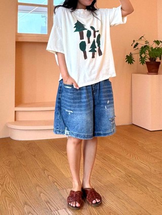 蓝色