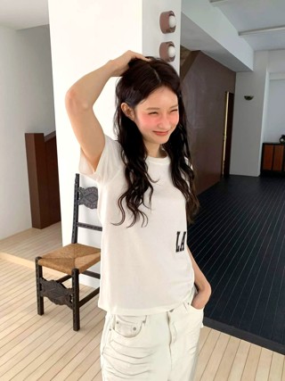 白色