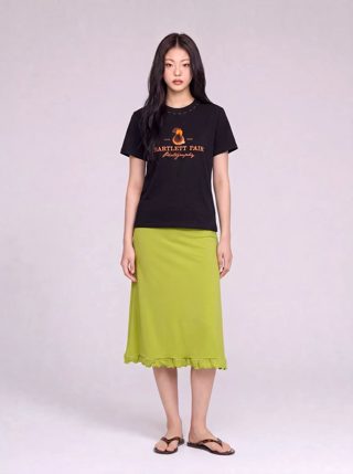 黑色