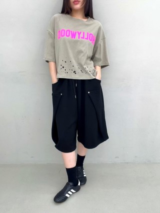 灰色