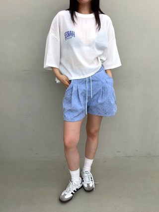 白色
