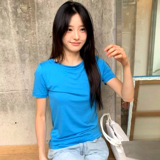蓝色