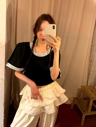 黑色